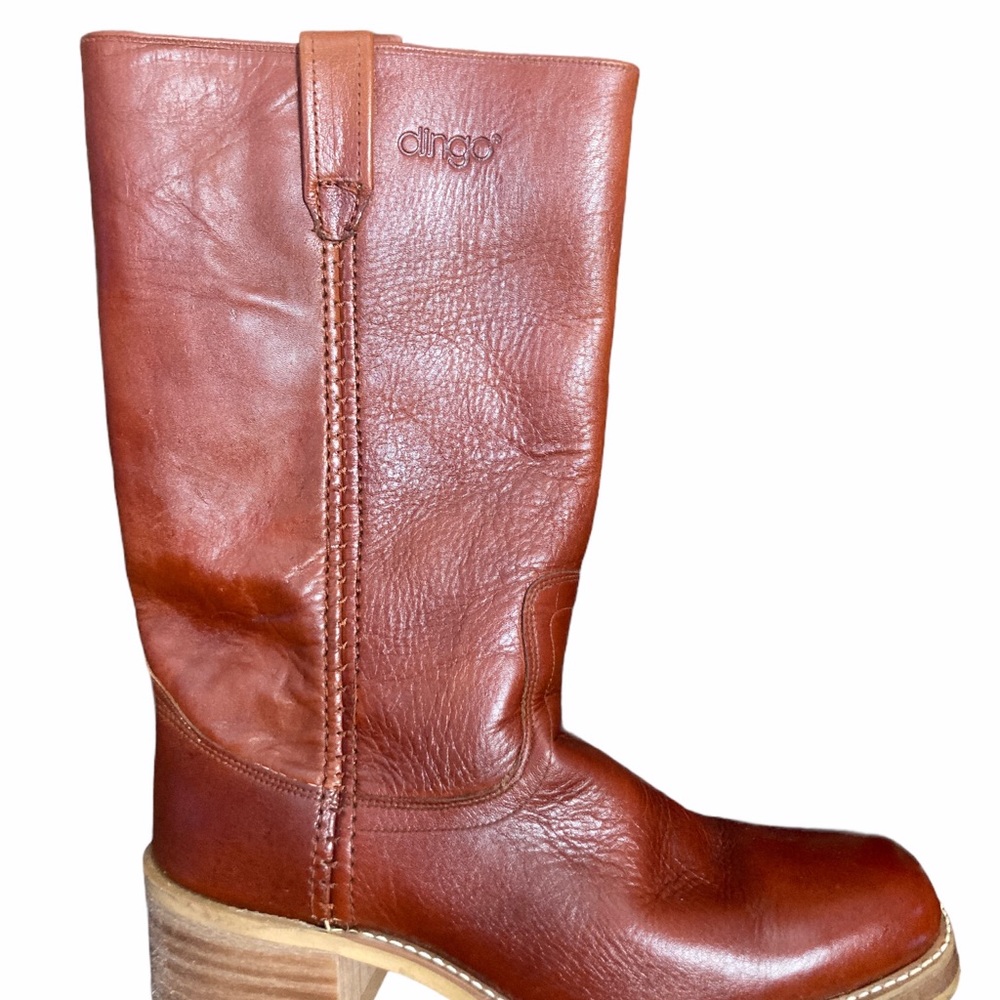 Men’s 1970s *VINTAGE* Brown (cognac) Dingo boots.